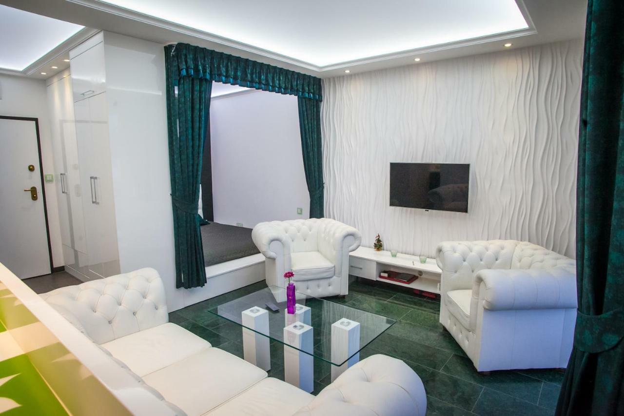 Royal Apartment In City Centre Suwalki Exterior photo